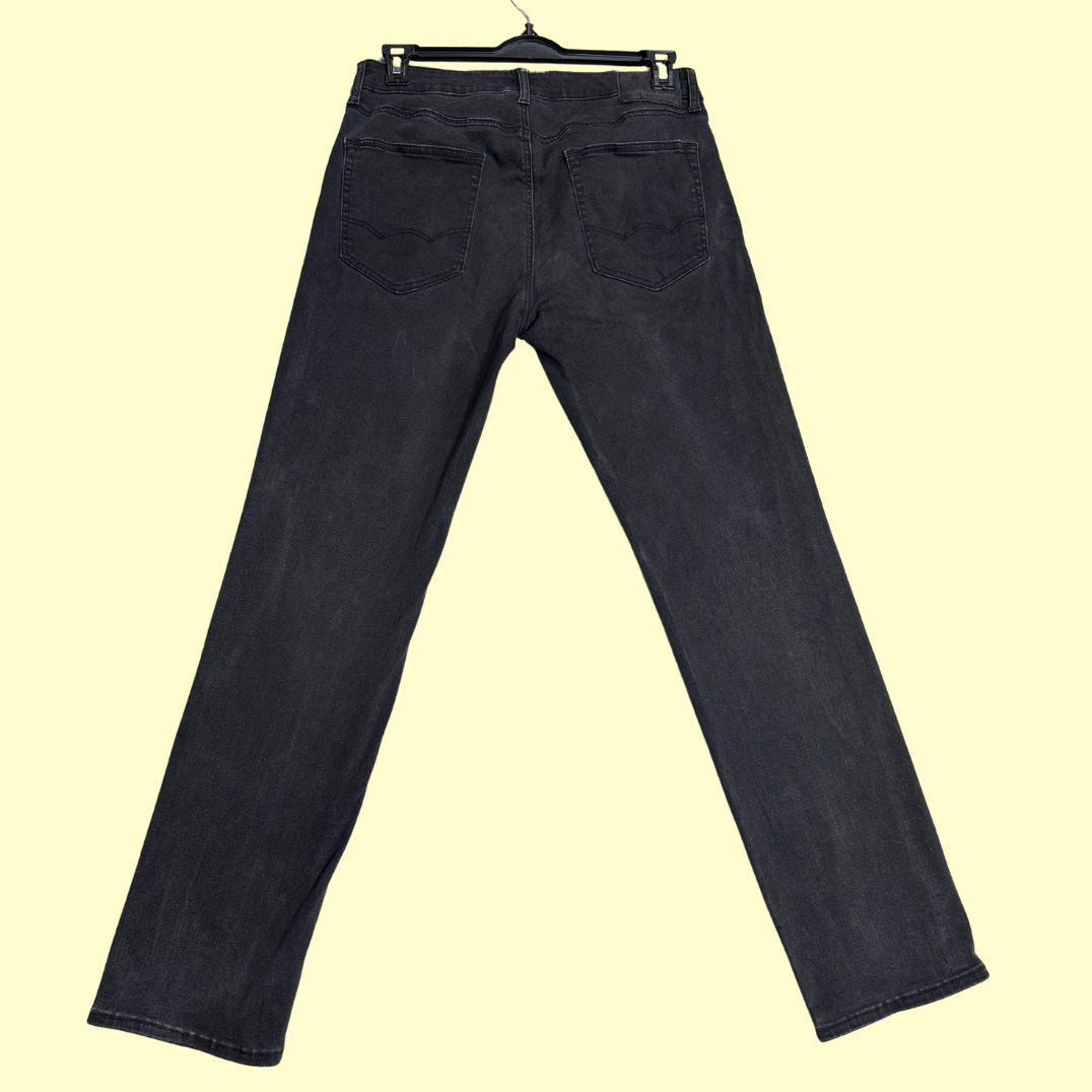 American Eagle Ne(x)t Level Flex Black Jeans.