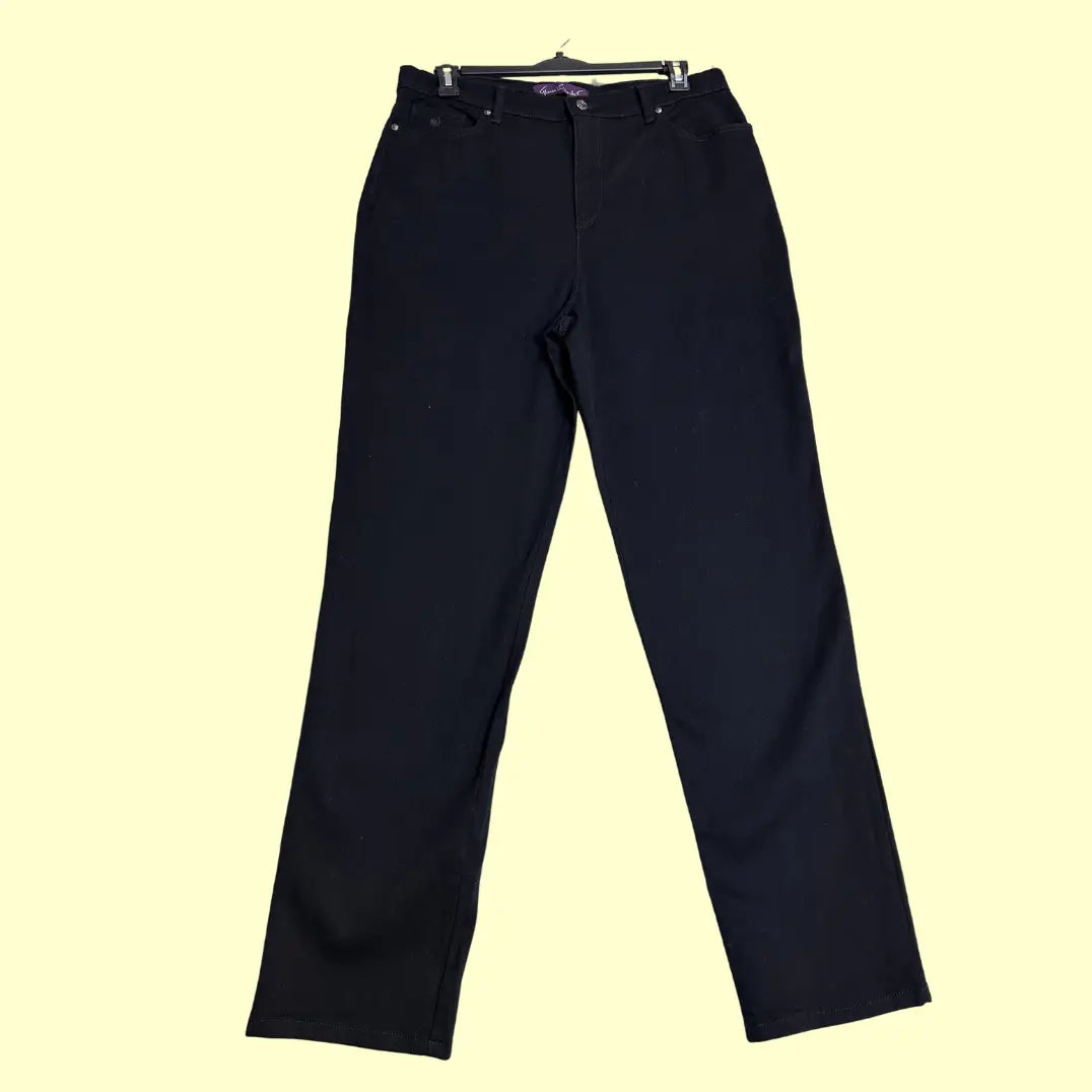Gloria Vanderbilt Amanda Black Jeans for women.