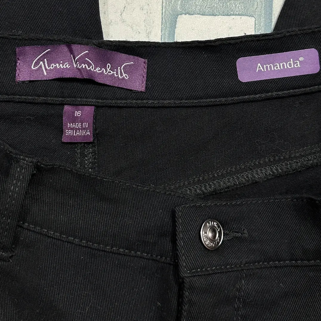 Gloria Vanderbilt Amanda Black Jeans for women.