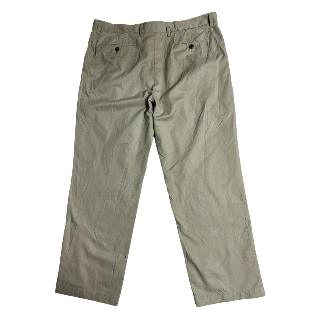 Amazon Essentials Khaki Classic Fit Chino Pants for Men