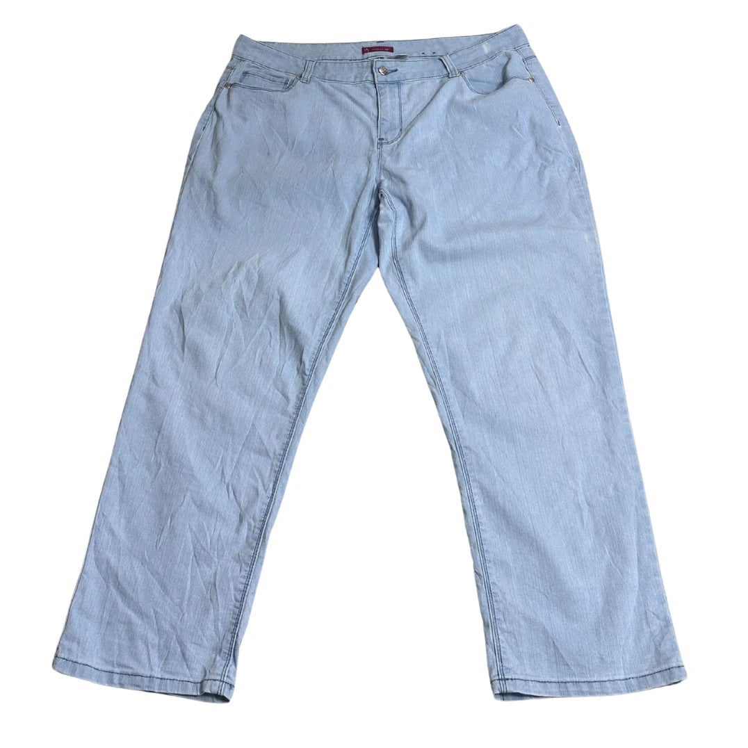 Women’s Light Wash Straight Fit Denim Jeans 👖💙