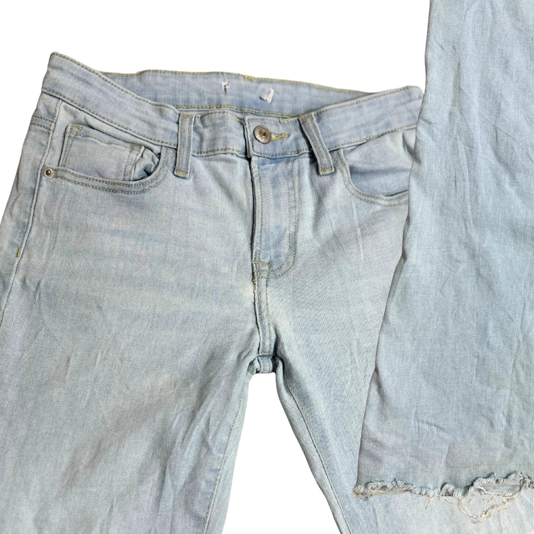 Light Wash Flared Denim Jeans with Raw Hem 👖
