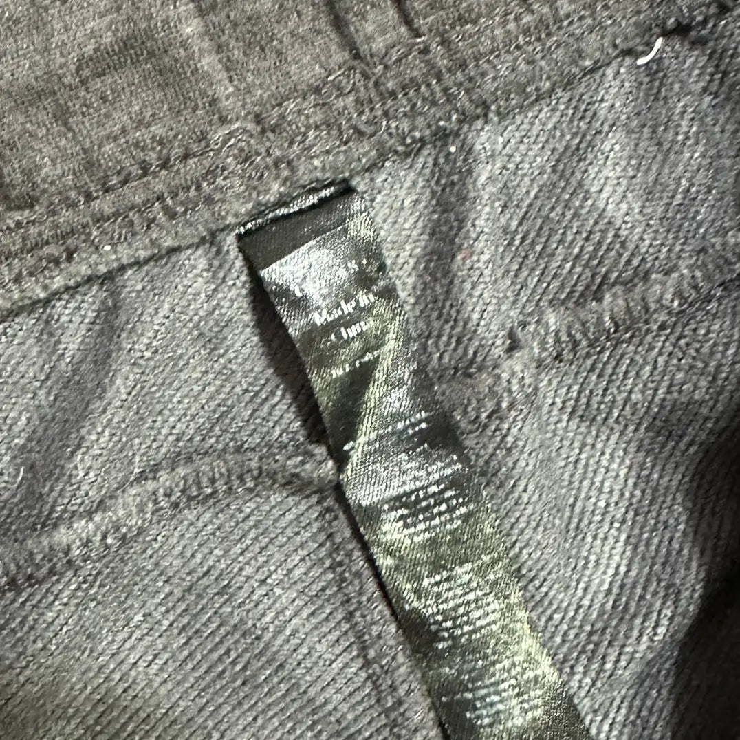 grey jogging pants are perfect for everyday wear