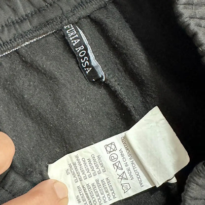 stylish black cargo pants from Furia Rossa combine comfort with functionality