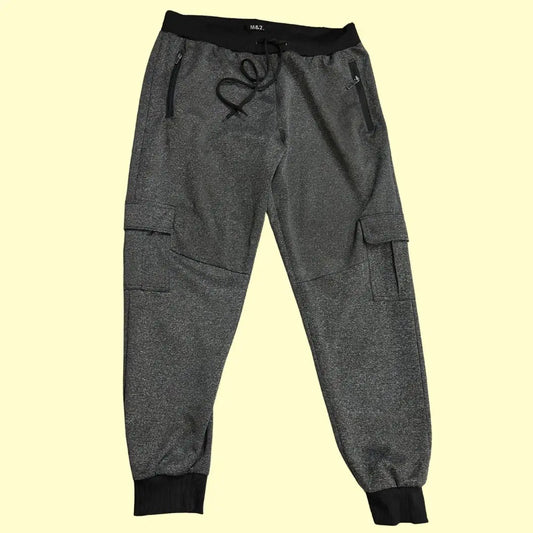 M&2® Zipper pockets on the front and cargo-style side pockets