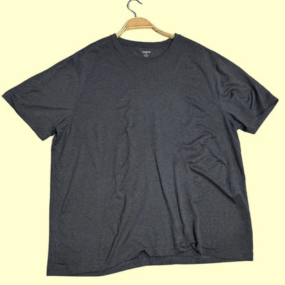 Old Navy Active T-shirt in charcoal grey, size XXL.