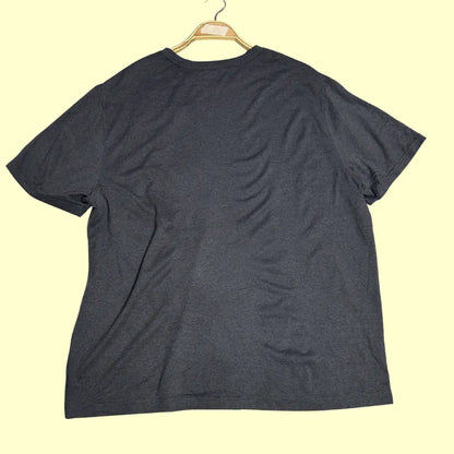 Old Navy Active T-shirt in charcoal grey, size XXL.