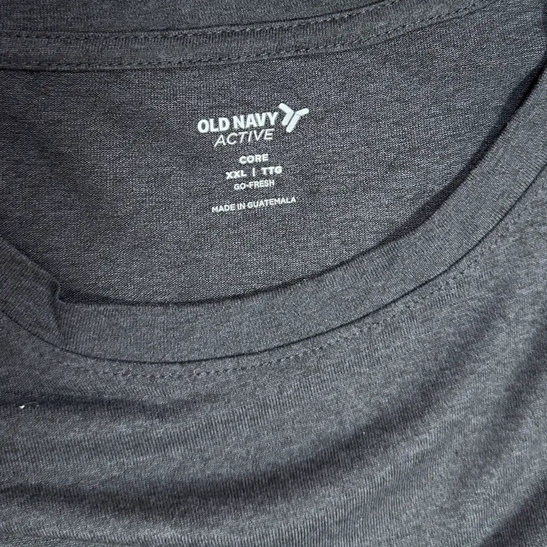 Old Navy Active T-shirt in charcoal grey, size XXL.