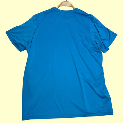 Reebok blue short-sleeve T-shirt.