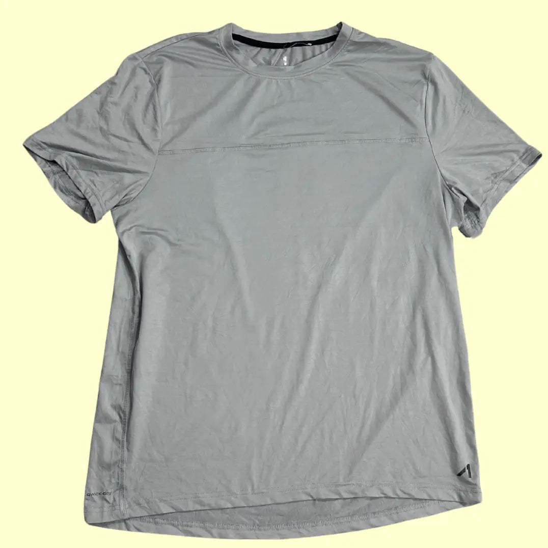 Awick Dry Men’s Performance T-shirt in light grey.
