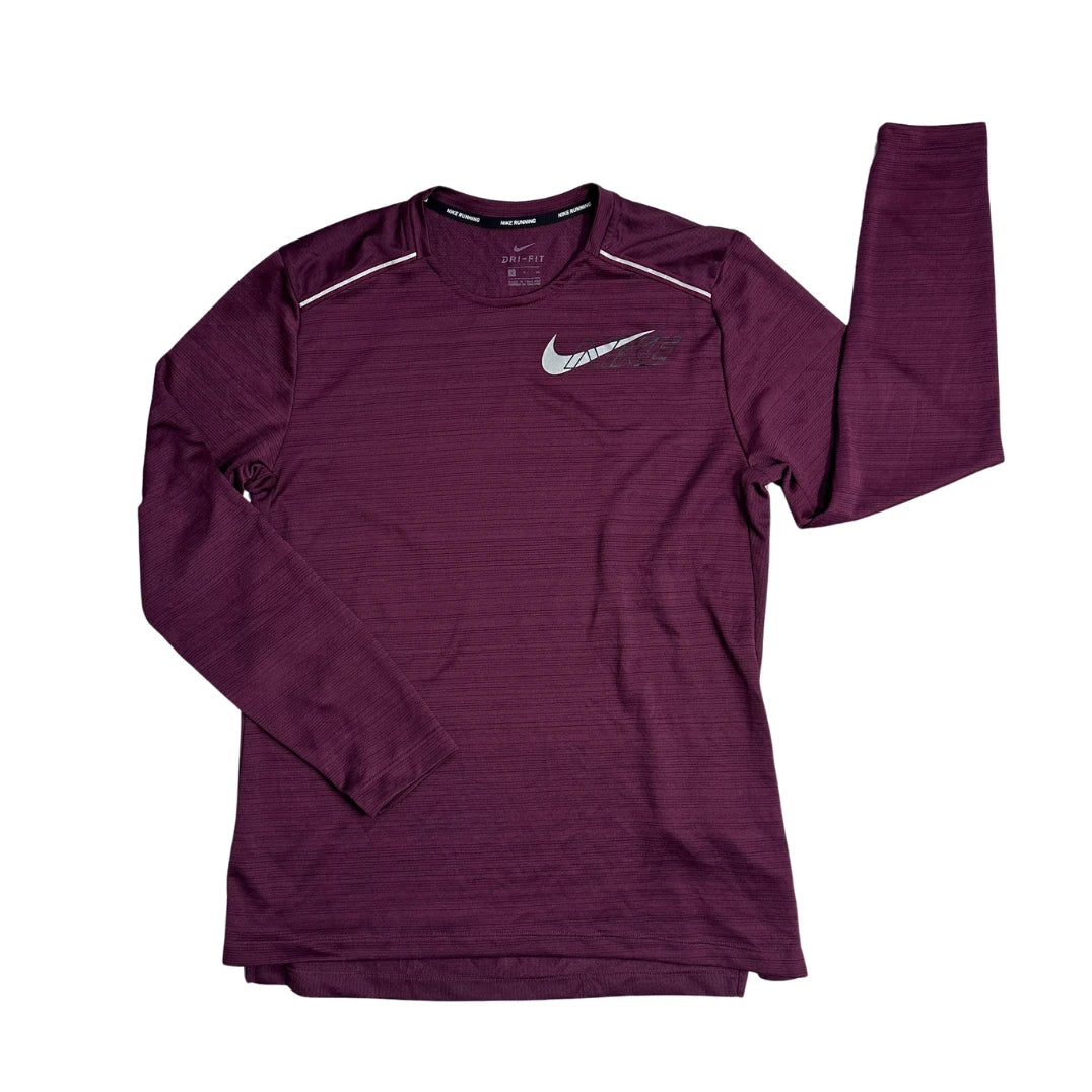 Nike® Dri-FIT Reflective Running Long Sleeve Performance Tee 🏃(S)