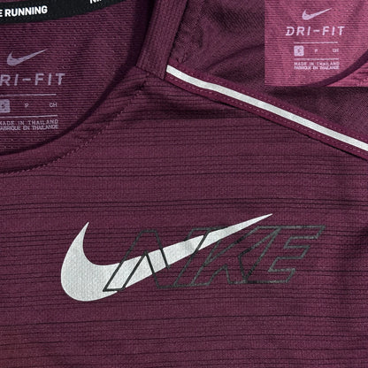 Nike® Dri-FIT Reflective Running Long Sleeve Performance Tee 🏃(S)