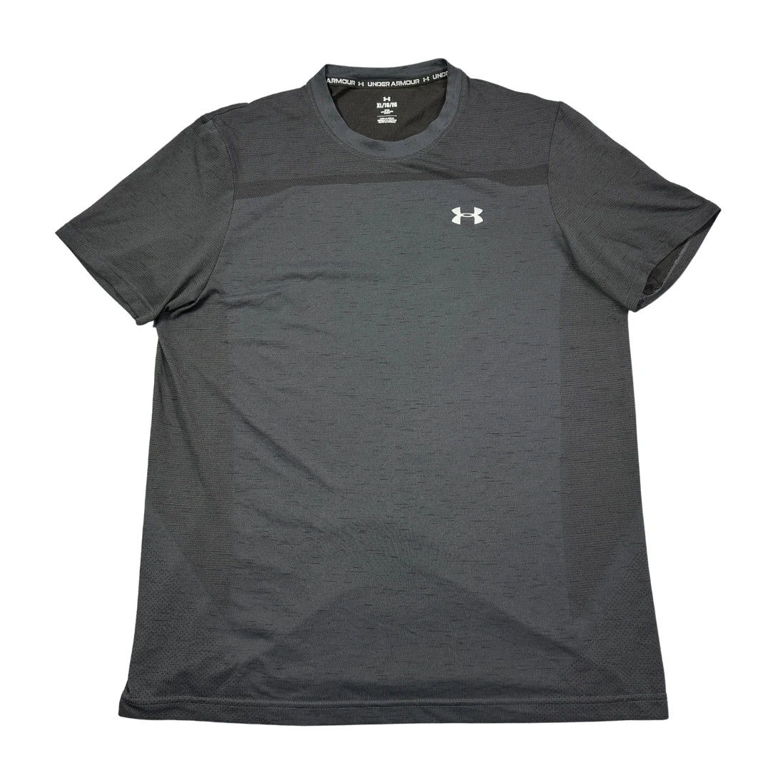 Under Armour® Fitted Tee(XL)