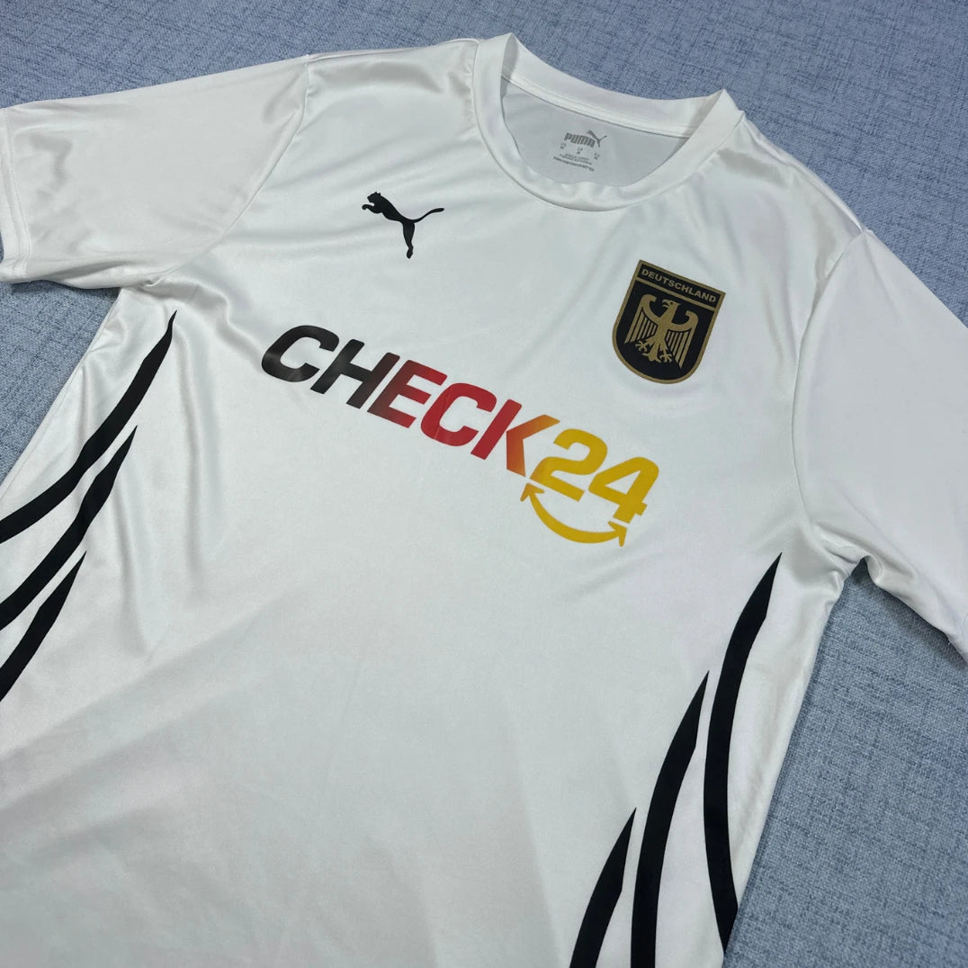 Puma® White Football Jersey Deutschland-M