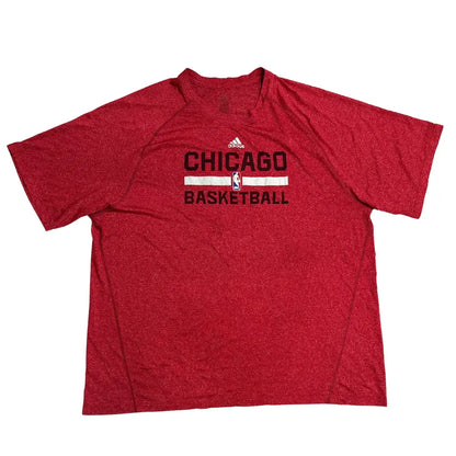 🏀 Adidas Chicago Basketball Performance T Shirt 🔴