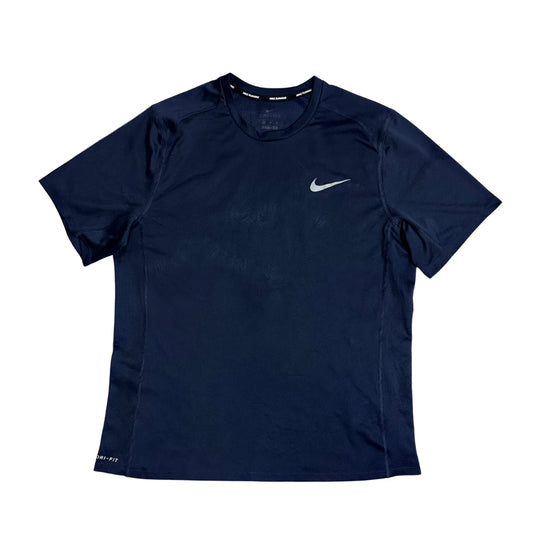 Nike® Dri-FIT Running Performance Tee 🌙🏃(L)
