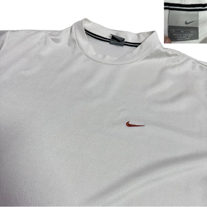 Nike Mini Swoosh Textured Performance T-Shirt