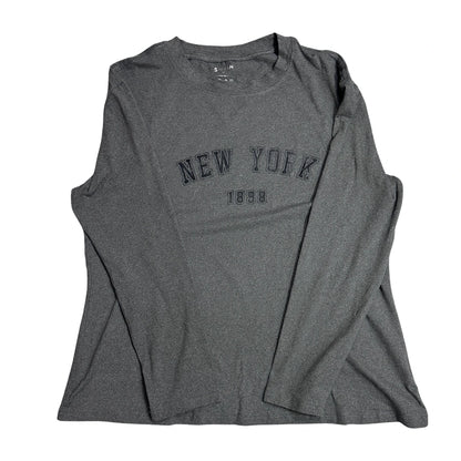 ⚫ SHEIN®  “New York 1898” Long Sleeve Tee (M)