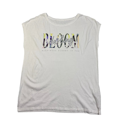 Unbranded White Bloom Graphic Tee-M