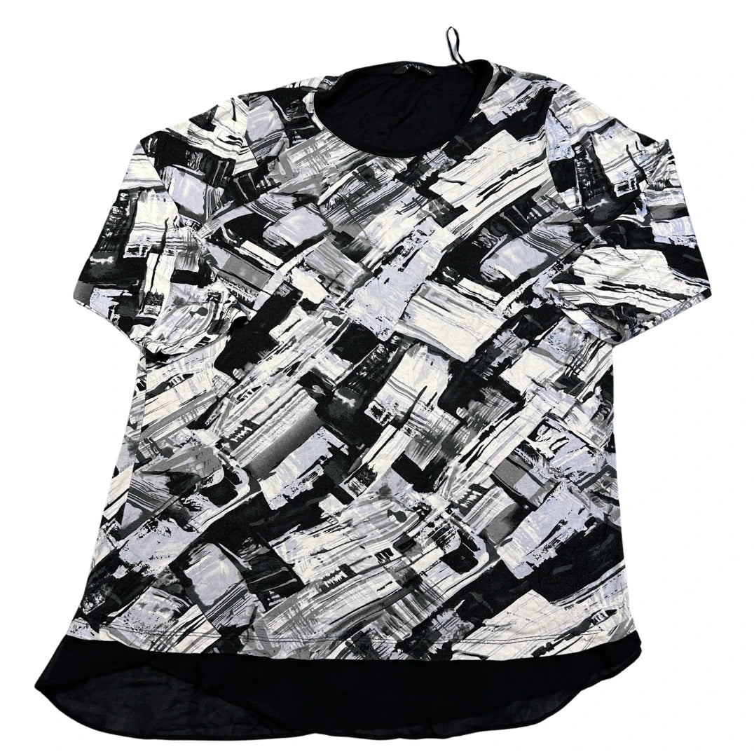 TIGI® Black Abstract Print Top-14/16