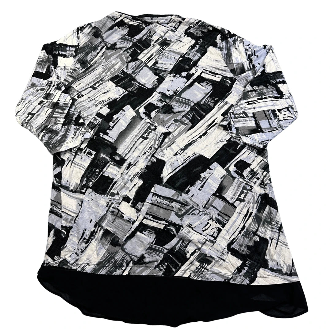 TIGI® Black Abstract Print Top-14/16