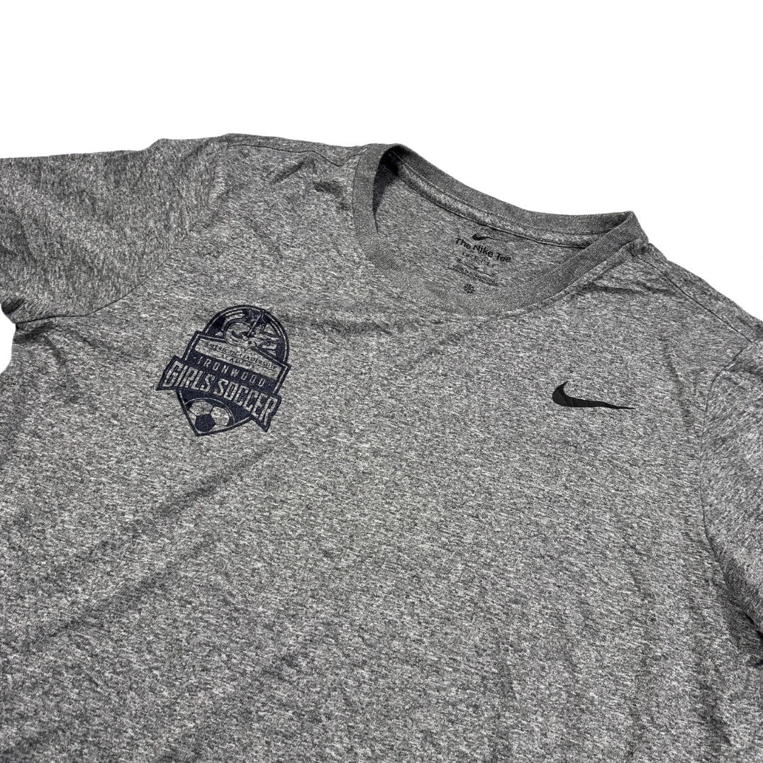 Thrift-and-treasures Grey Women's Training Tee-M NIKE