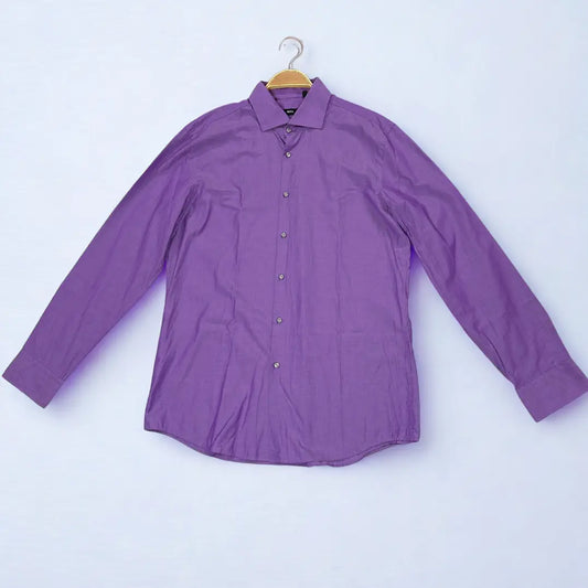 (Hugo Boss). It features a striking and rich purple color