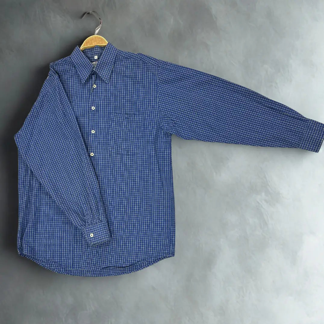 Engbers®. A German menswear brand. It features a fine, business-casual graph check pattern.