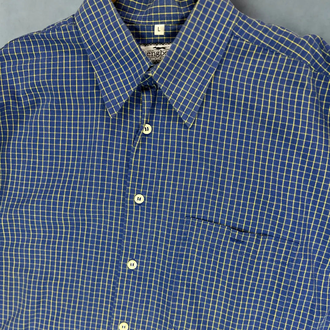 Engbers®. A German menswear brand. It features a fine, business-casual graph check pattern.