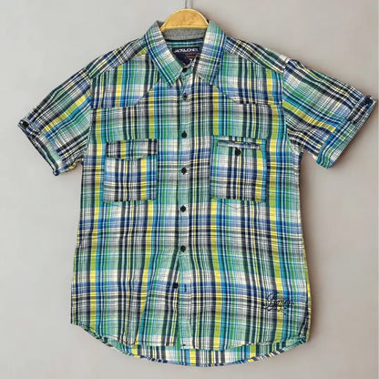 Jack & Jones ®. Featuring a bold and summery plaid pattern.