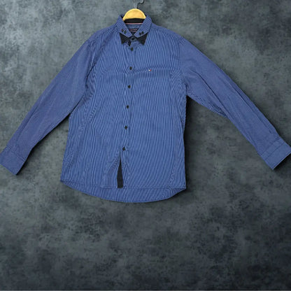 Tommy Hilfiger ®. That offers a modern twist on a classic design.