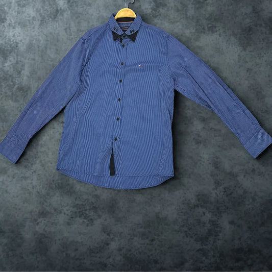 Tommy Hilfiger ®. That offers a modern twist on a classic design.