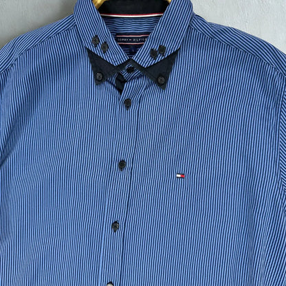 Tommy Hilfiger ®. That offers a modern twist on a classic design.