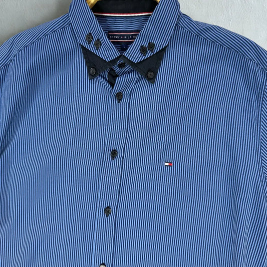 Tommy Hilfiger ®. That offers a modern twist on a classic design.