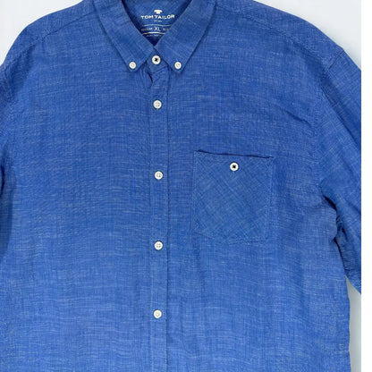 Tom Tailor ®. It features a beautiful blue