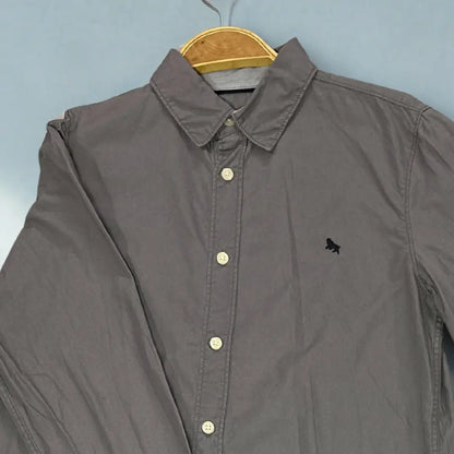 L.O.G.G ®. This shirt is a great choice for a relaxed yet put-together smart-casual look.