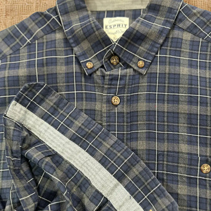 ESPRIT ®. Perfect choice for a cozy, stylish, and relaxed weekend or everyday outfit.