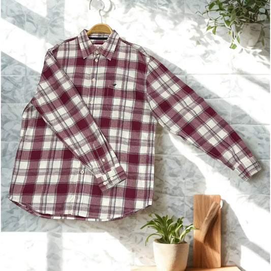 MUSTANG ®. smart-casual wardrobe, easily pairing with jeans or chinos.