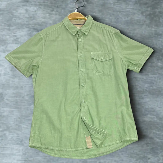 ESPRIT ®.Perfect choice for a standout casual look, blending a relaxed feel with durable, stylish details