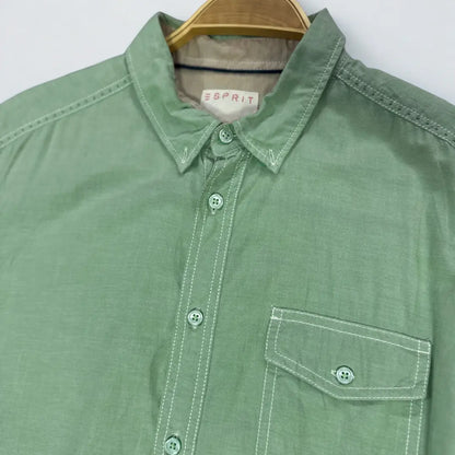 ESPRIT ®.Perfect choice for a standout casual look, blending a relaxed feel with durable, stylish details