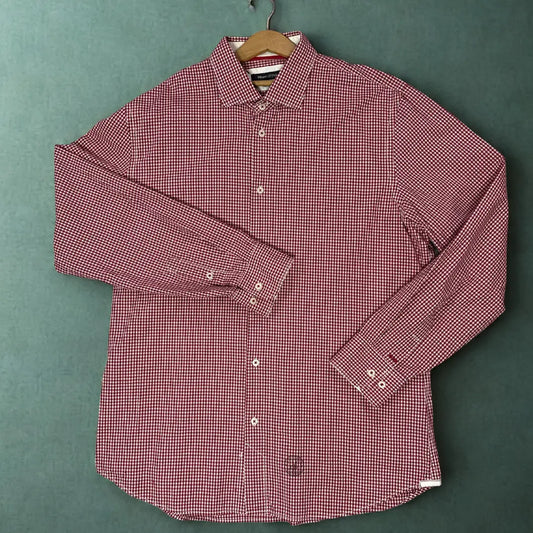 Marc O'Polo ® A brand known for its high-quality, modern-casual apparel.