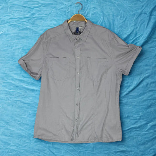 Divided by H&M ® The brand's line focused on younger, trend-conscious fashion.