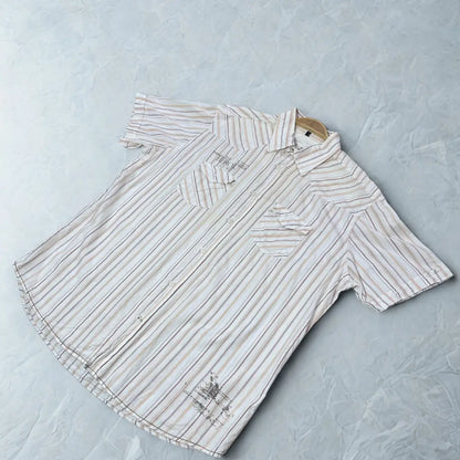 The Heroic Corp ®It features a modern take on the classic Western-style shirt.