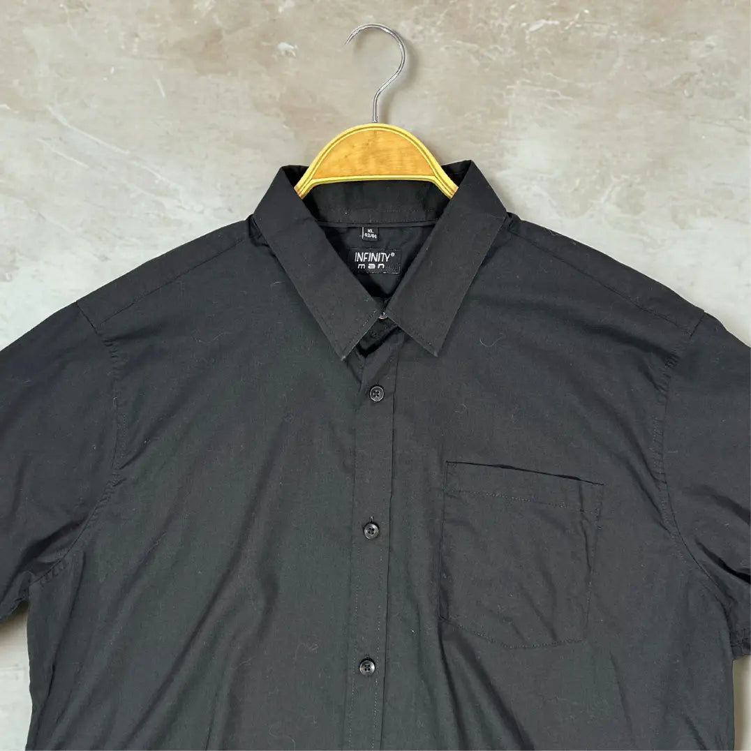 INFINITY man ®. It comes in a versatile and timeless solid black color.