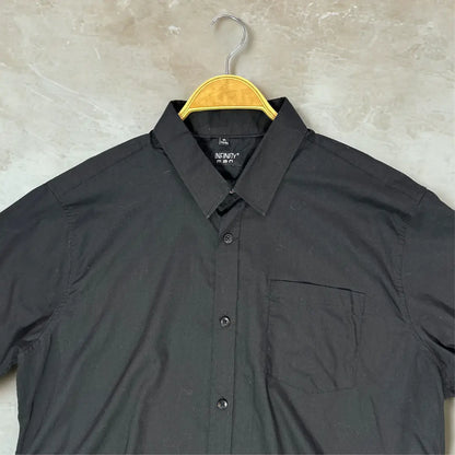 INFINITY man ®. It comes in a versatile and timeless solid black color.