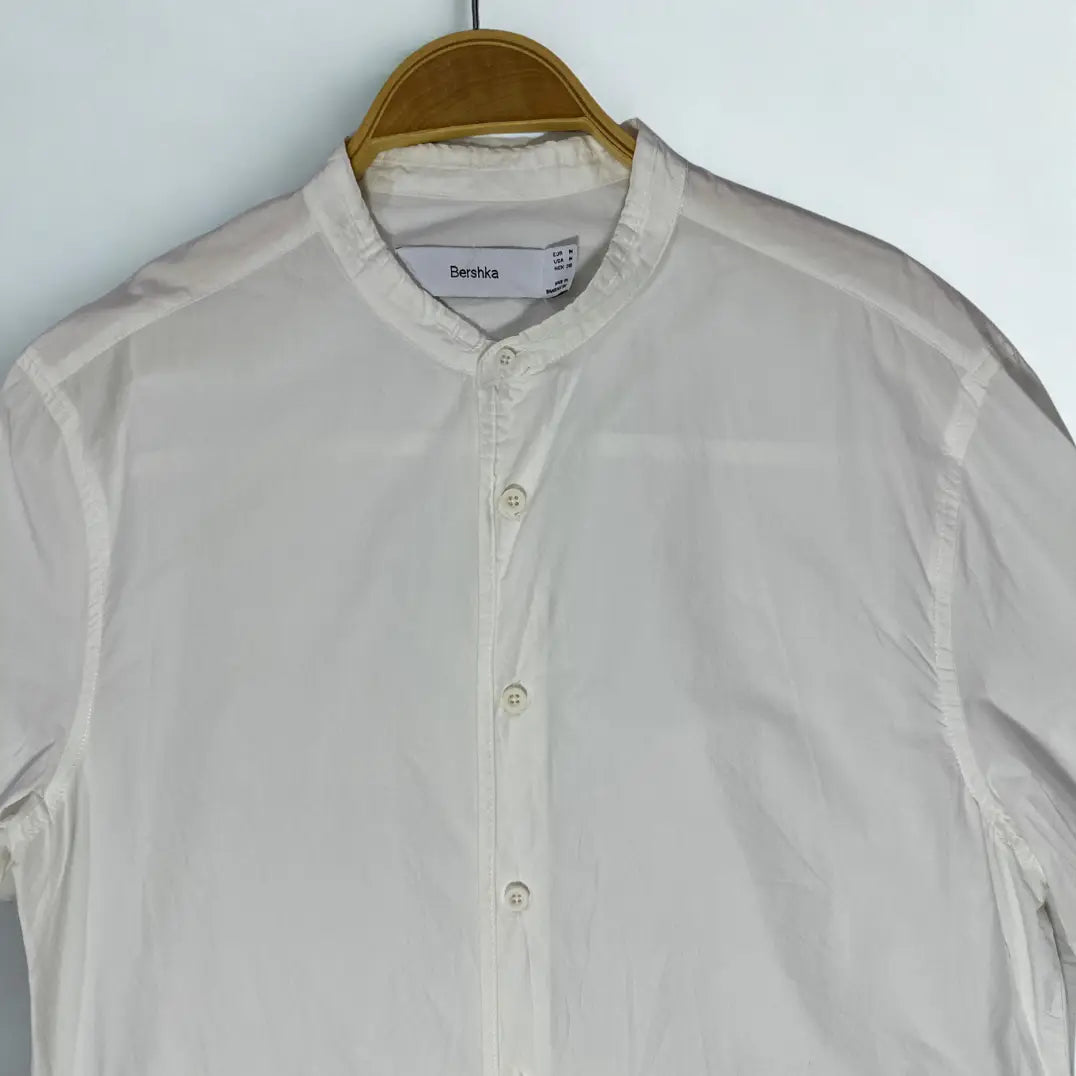 Bershka ®A popular international brand known for its trendy, youth-focused fashion.