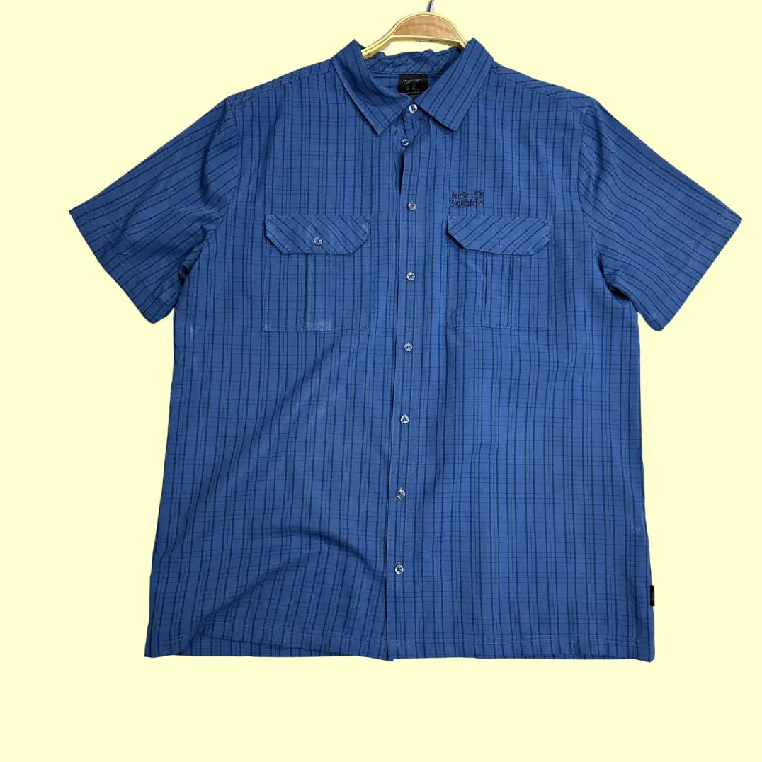 🧥 Jack Wolfskin Men’s Outdoor Button-Up Shirt – Blue Check
