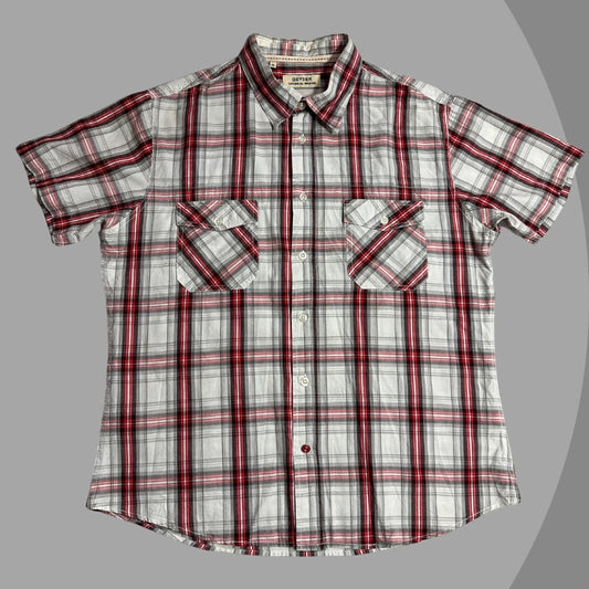 GEYSER ® Casual short sleeve checkered shirt with a bold red grey and white pattern|CHEST 23