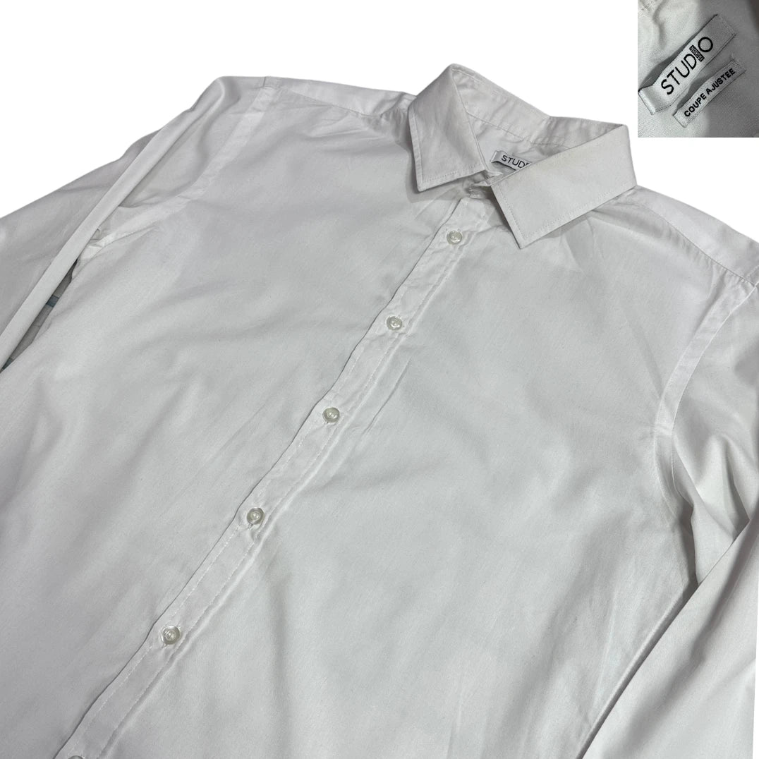Classic White Button-Down Shirt – Studio Label (L)