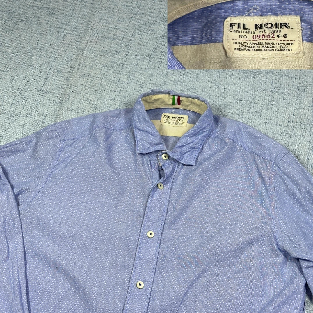 FIL NOIR® Light Blue Textured Casual Button-Up Shirt(M)